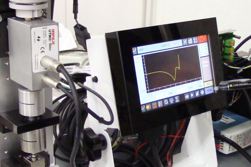 Servo Press Force Control Solution with the PFA Controller